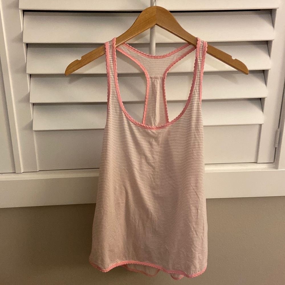 Lululemon tank top